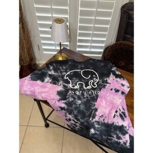 Ivory Ella Elephant T-Shirt Women Long Sleeve Crew Neck, NWT